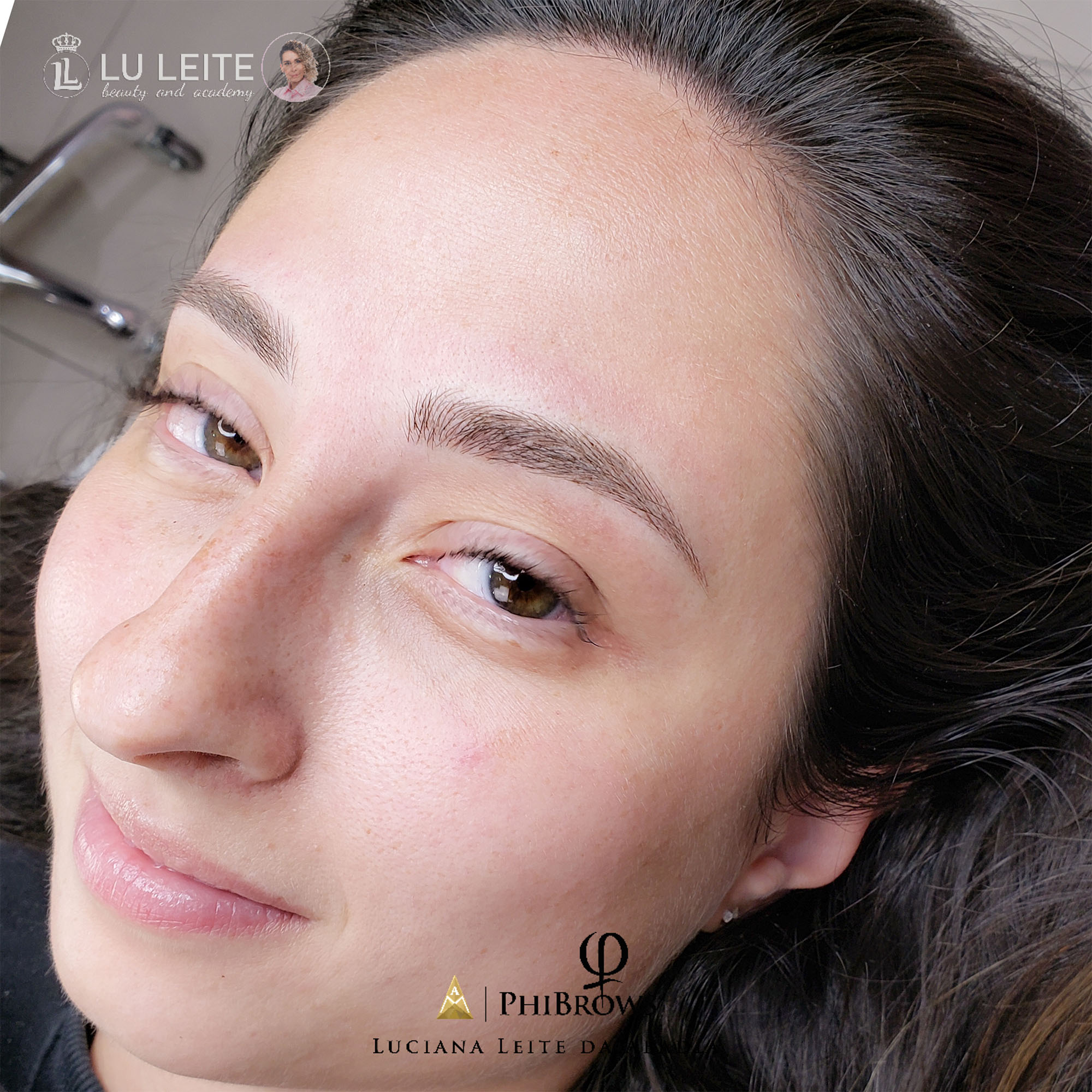 Microblading fio a fio realista